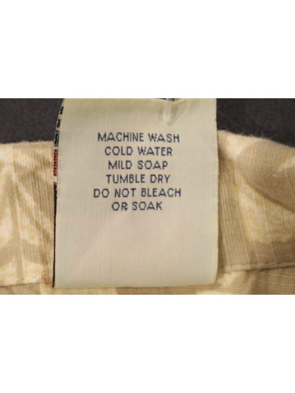 Grandpacore Aloha Hawaiian Shirt Men 2XL Tan Pineapple Honu Hibiscus Tapa VTG 90 - Picture 13 of 13